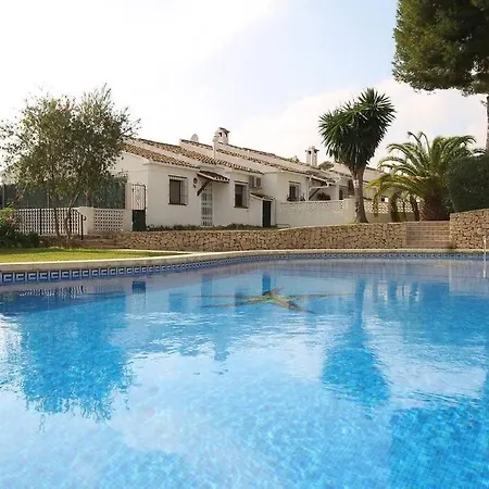 Charming 3 Bedroom Located In Moraira. Villa Teulada