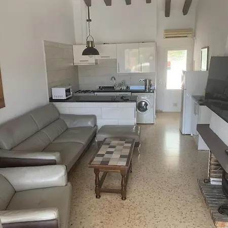 Charming 3 Bedroom Located In Moraira. * Teulada